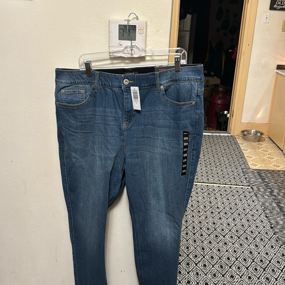Torrid Jean
